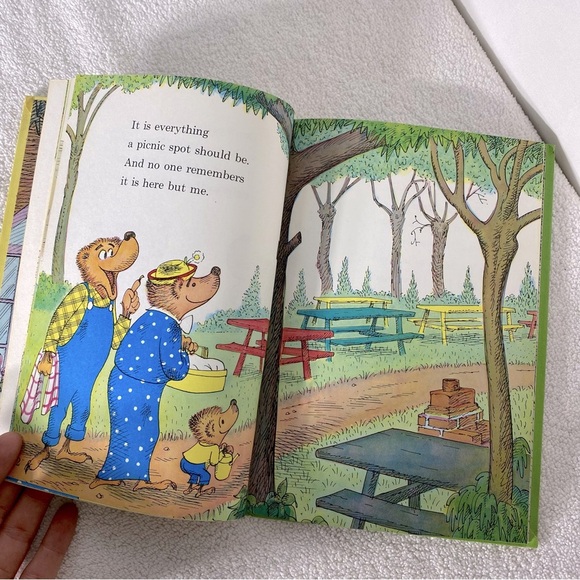 Vintage Bernstein Bears The Bears Picnic Hard Cover Story Book - Picture 5 of 9